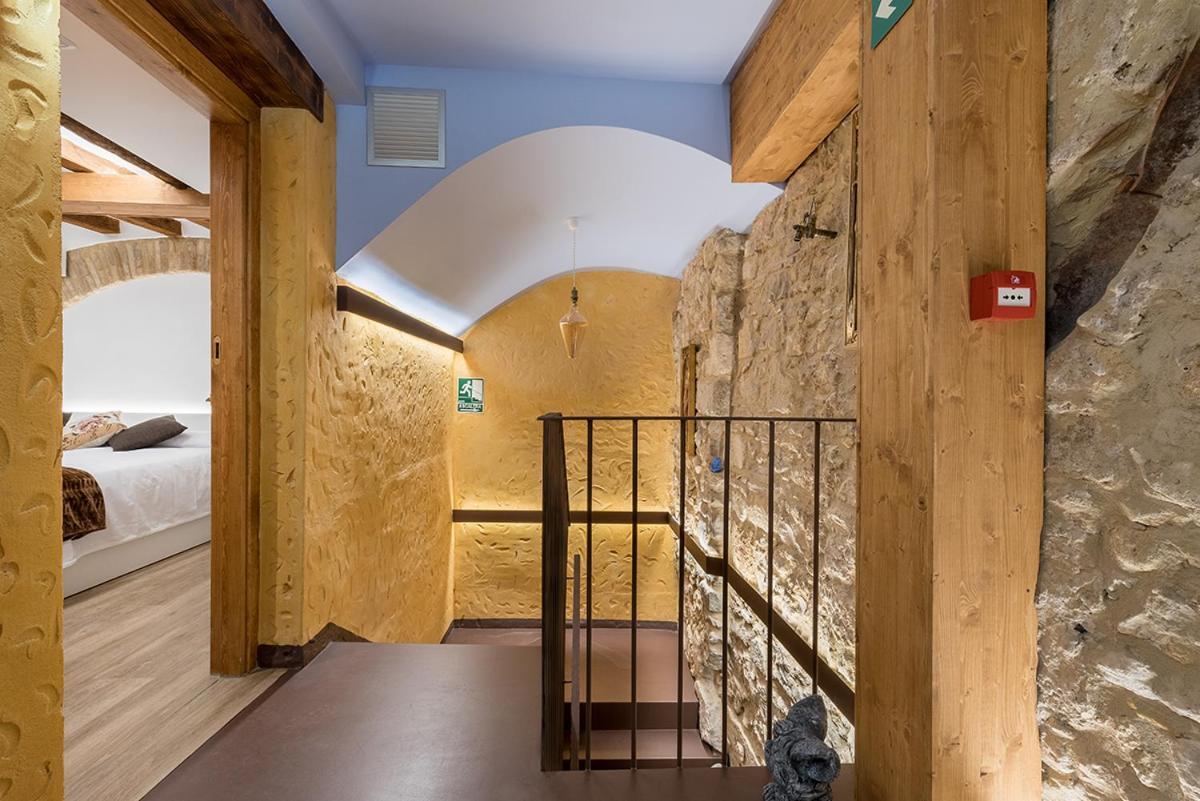 Hostal 977 Tarragona Exterior foto